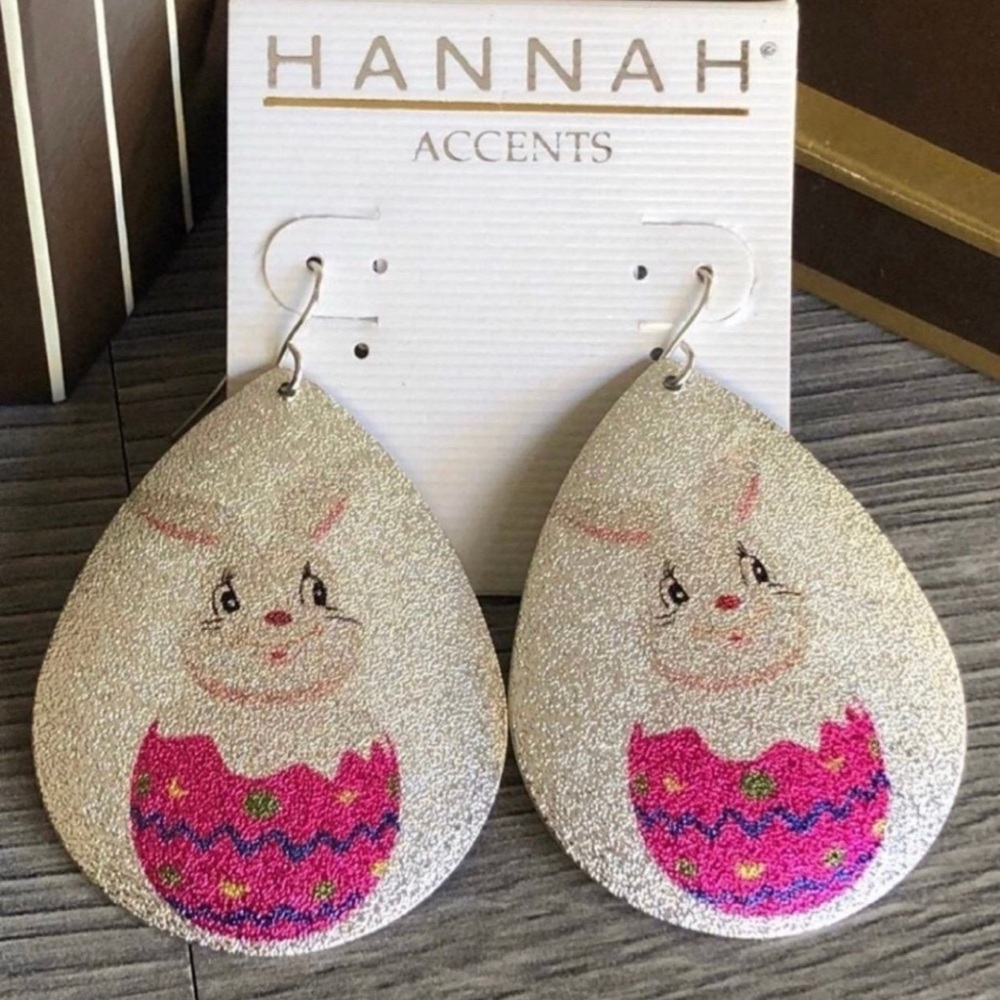 Beautiful Easter Bunny Earrings - Pink & Silver
